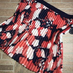 East Adeline 5X Accordion Floral Skirt NWT